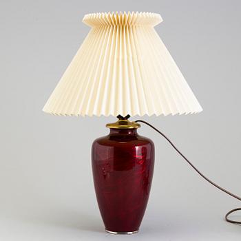 A Japanese enamel vase mounted as a lamp, first half of 20th Century.