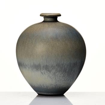 Berndt Friberg, a stoneware vase, Gustavsberg studio, Sweden 1969.