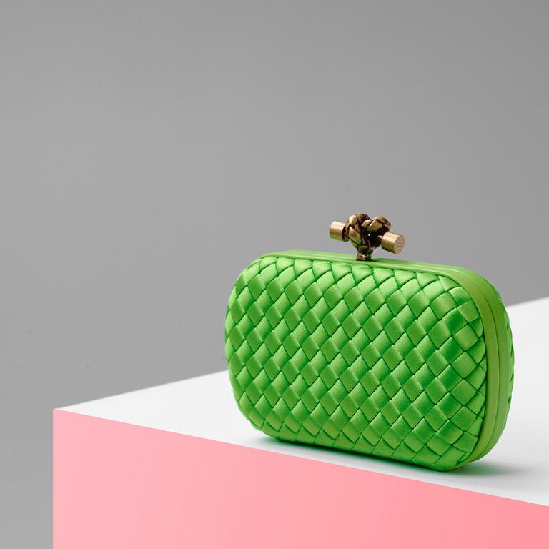 CLUTCH, "New Knot", Bottega Veneta.