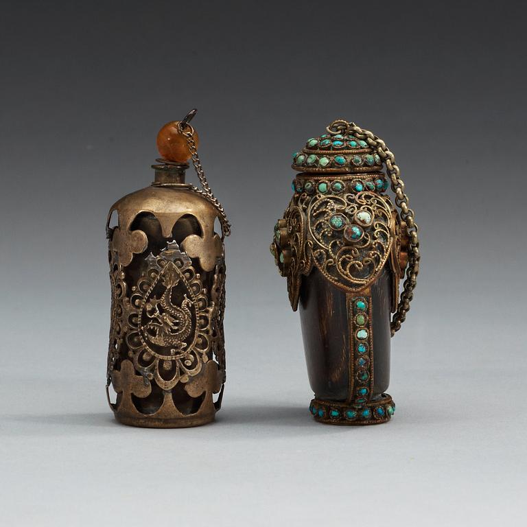 Two Tibetan snuff bottles, Qing dynasty, late 19th Century.