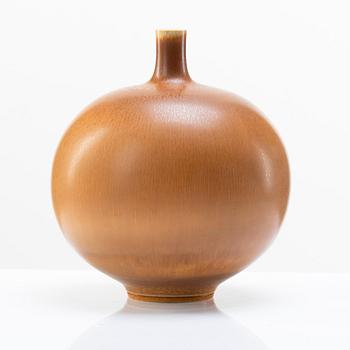 Berndt Friberg, a stoneware vase, Gustavsberg studio, Sweden 1968.
