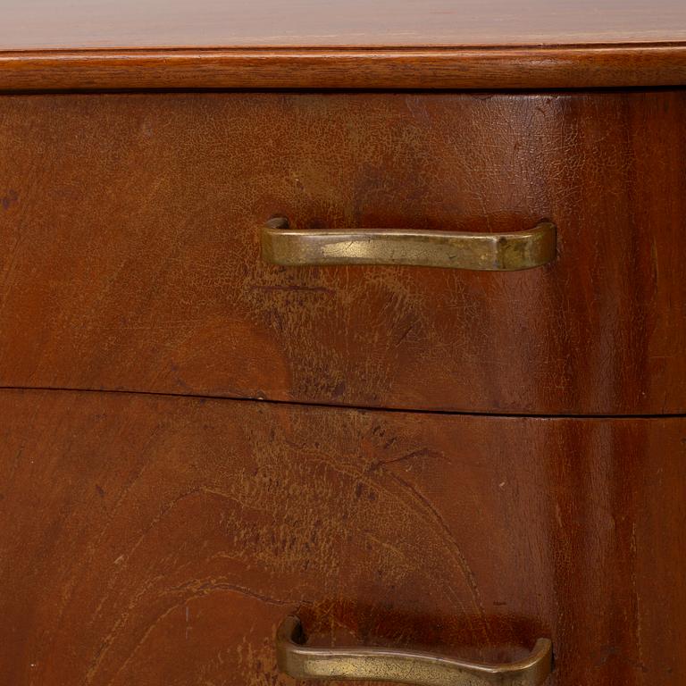 A chest of drawers, Swedish Modern, AB Svenska Möbelfabriken, Bodafors, 1940s.
