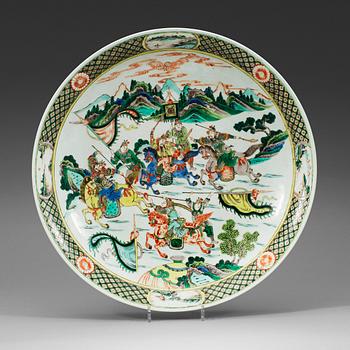 497. A large famille verte charger, Qing dynasty, 19th century, with Kangxis six character mark.