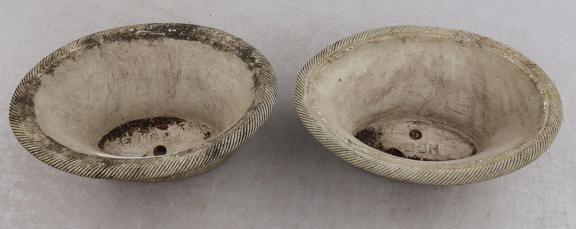 TRÄDGÅRDSURNOR, 1 par, 2000-tal.