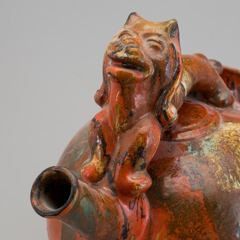 ALLAN EBELING, urna. Lergods. Upsala Ekeby, 1930. Signerad.