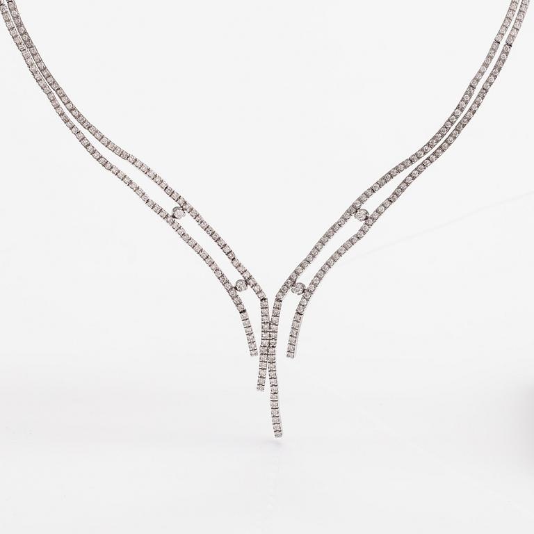 Halsband, 18K vitguld, diamanter ca 2.50 ct tot.