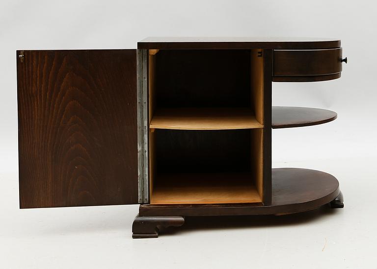 BORD, 1900-talets första hälft.