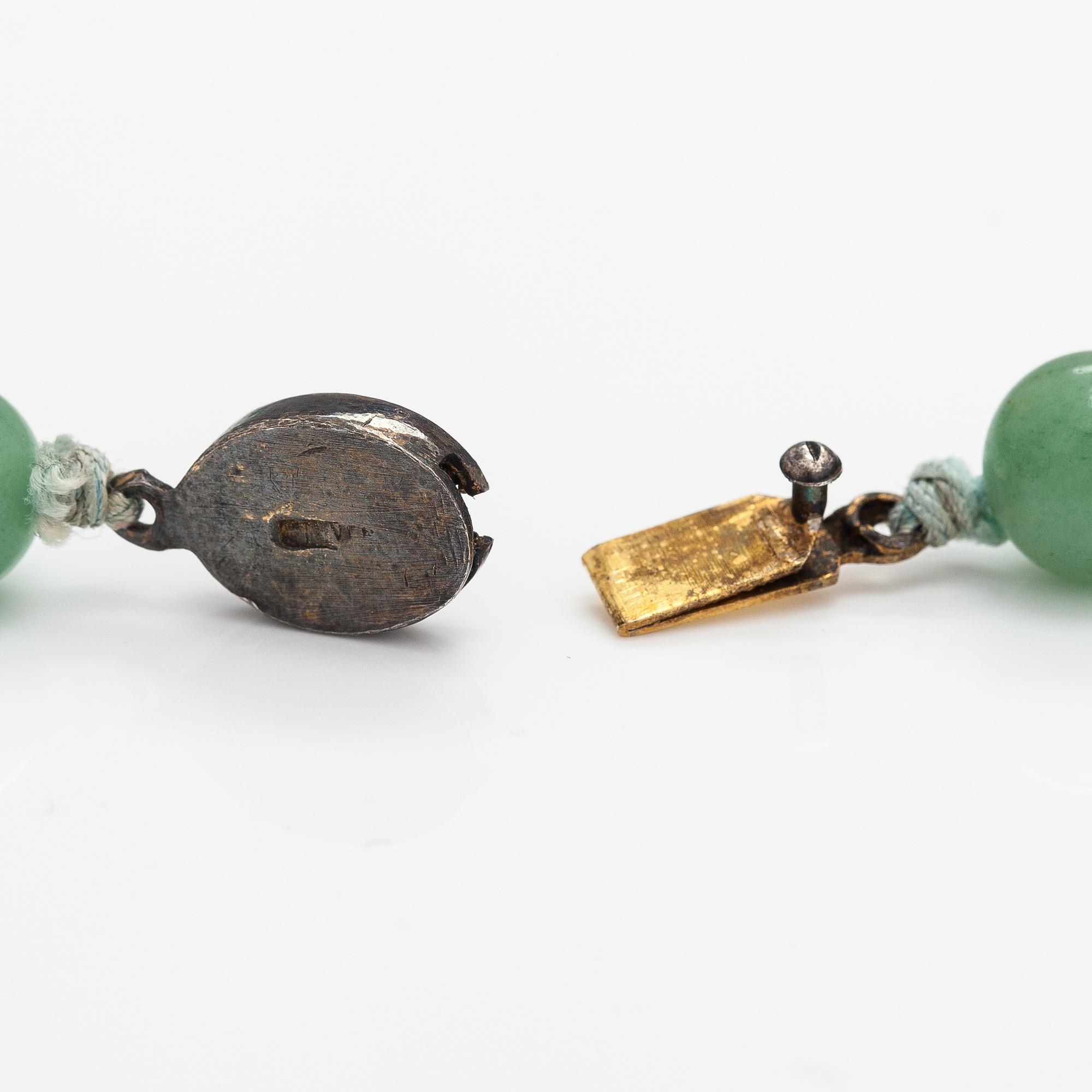 Helminauha, aventuriinikvartsi, hopeaa.