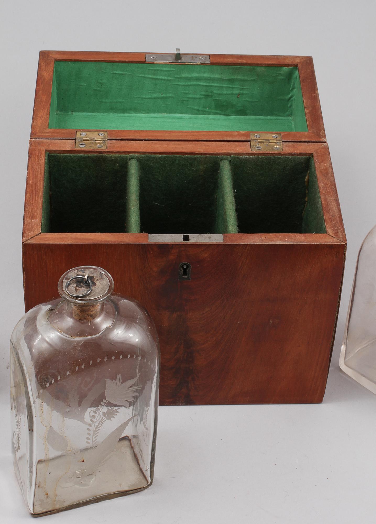 BRÄNNVINSSCHATULL, 1800-tal.