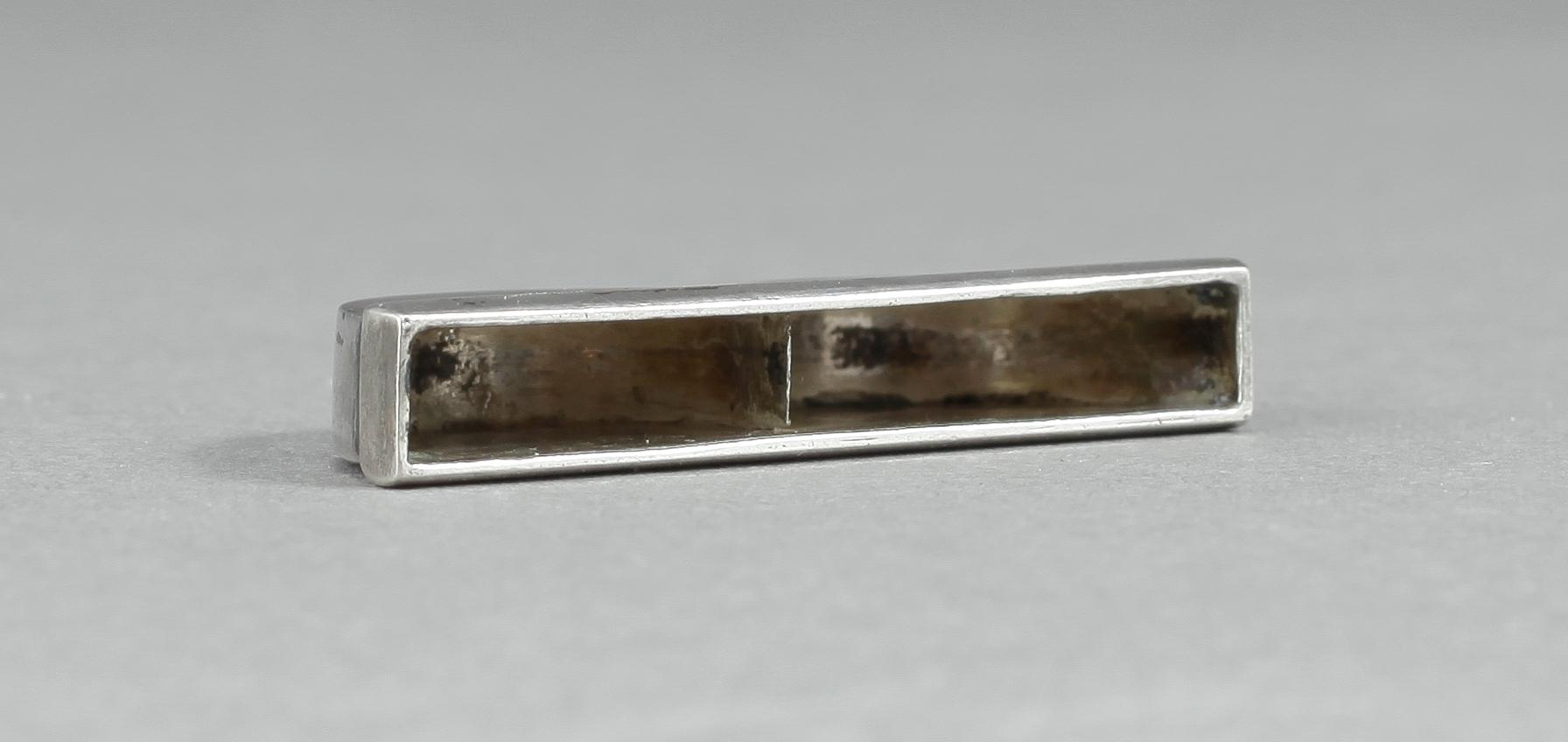 SAXFODRAL, Silver, 1800-tal. Otydliga stämplar. Tot vikt 20 gram.