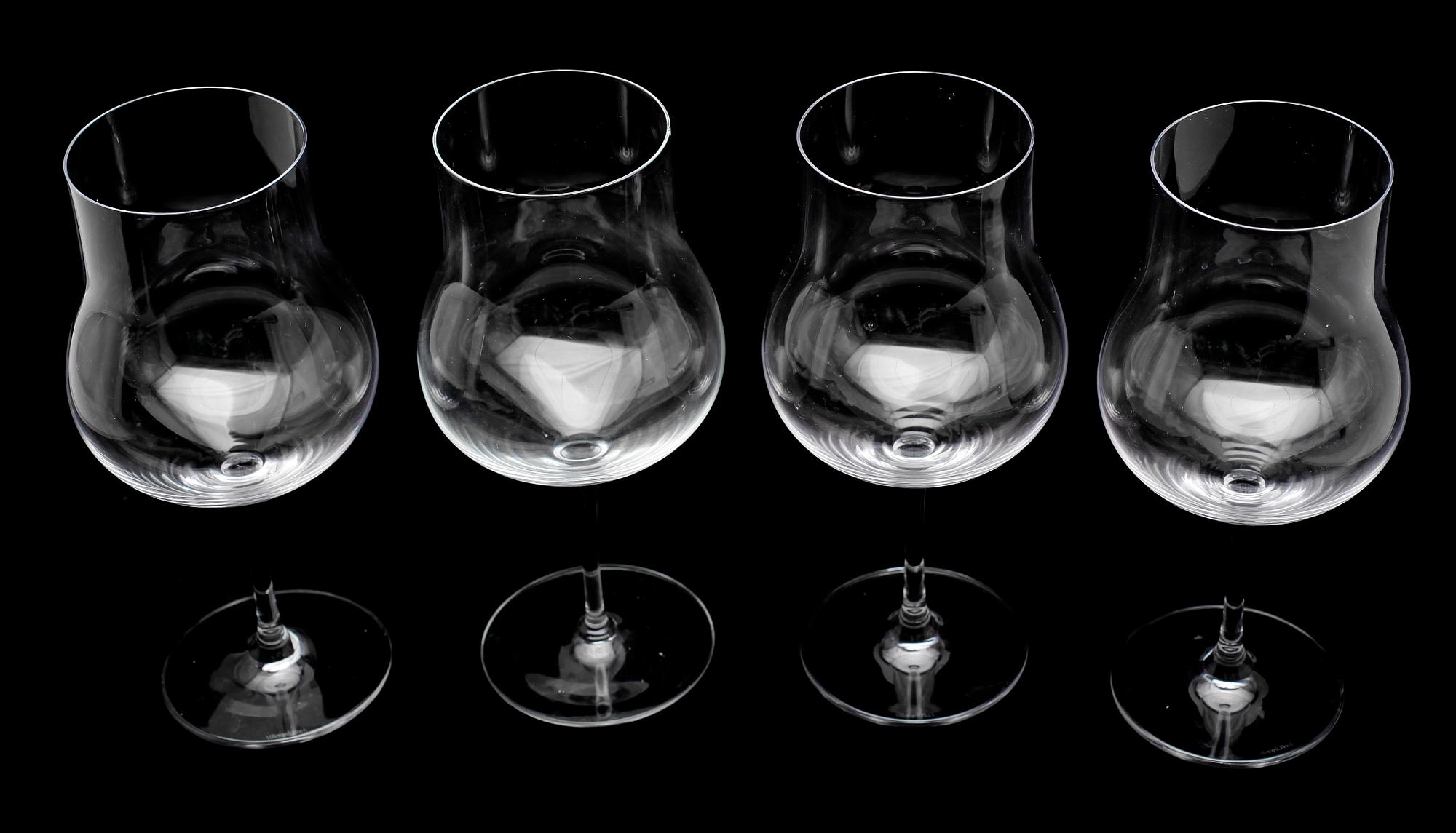 VINGLAS, 11 st, Villeroy & Boch, 1900-talets andra hälft.