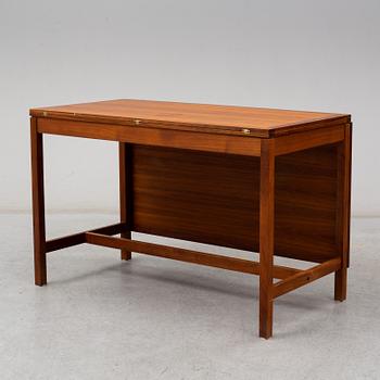 A second half of the 20th century dining table by Karl Erik Ekselius for JOC, Vetlanda.