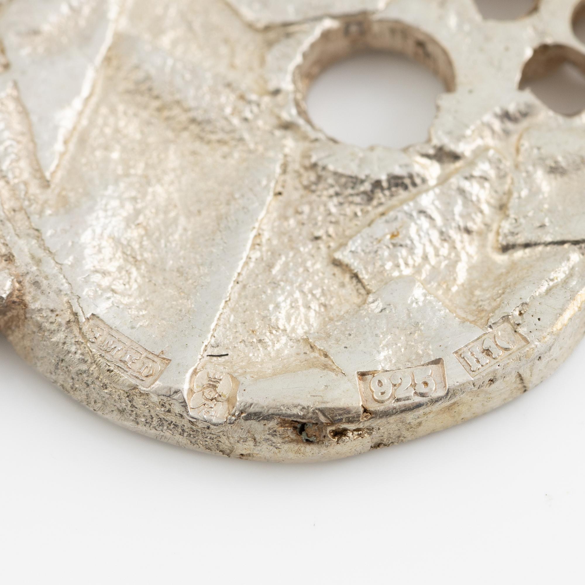 Lars Arby, två par manschettknappar och tre par örhängen, silver, Göteborg bla 1966 ocj 1976.