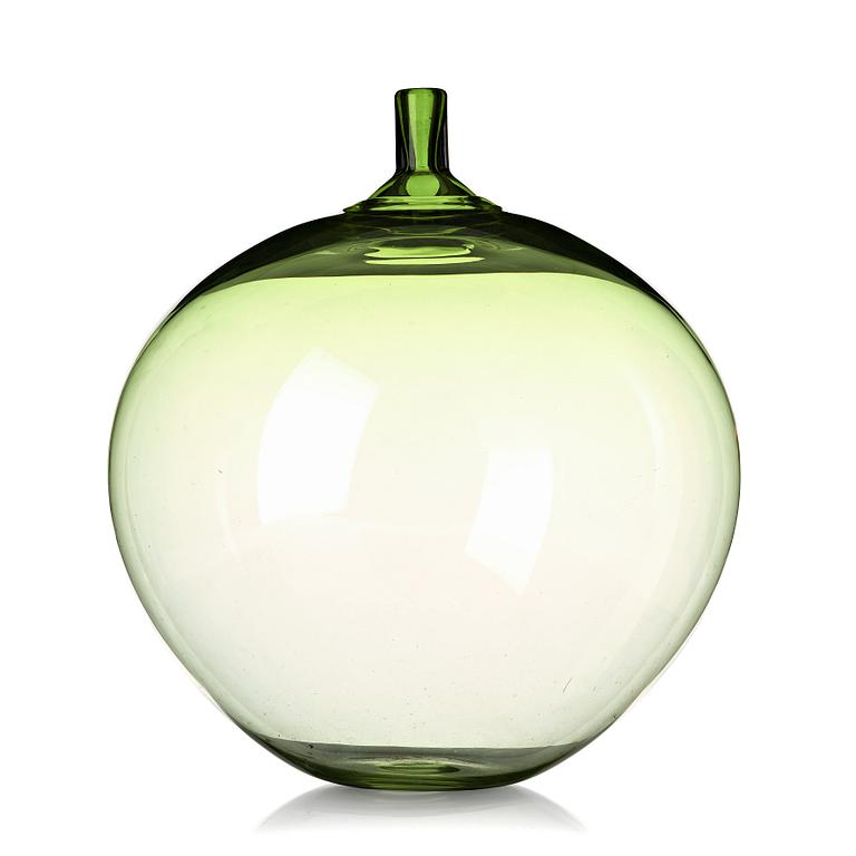 Ingeborg Lundin, a green "Apple" glass vase.