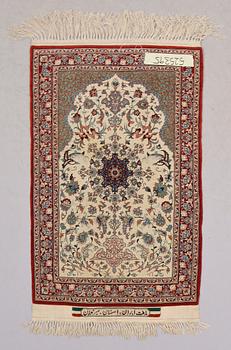 MATTA, Isfahan. Ca 112 x 73 cm.