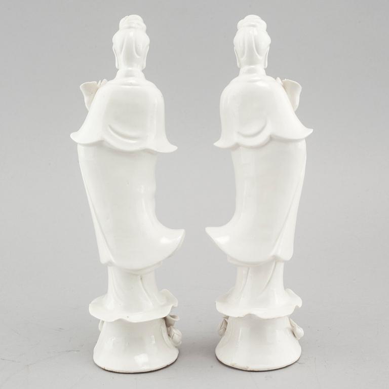 A pair of Chinese blanc de chine figurines, circa 1900.