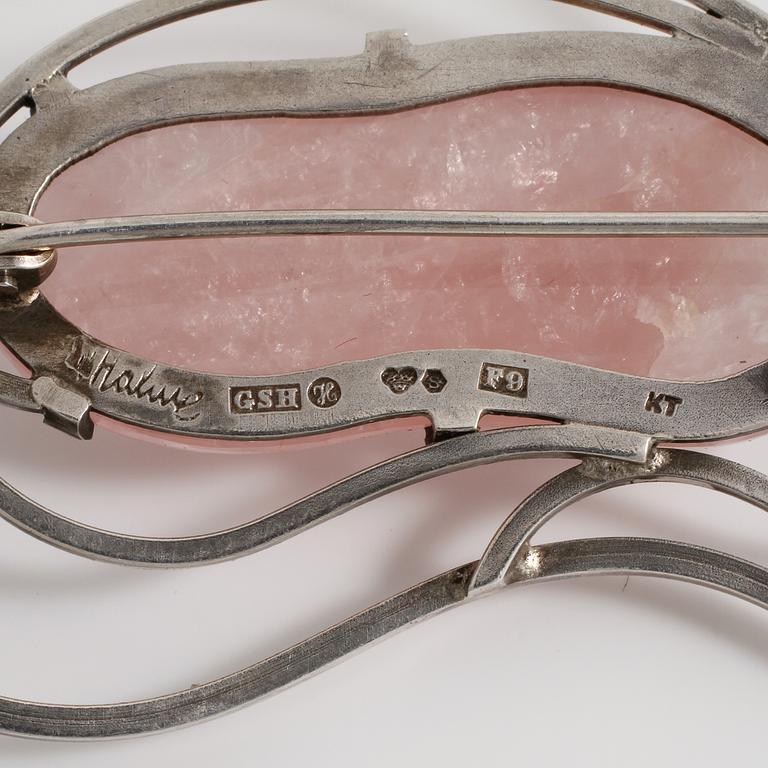 WILHELM HANE, Helsingborg, 1956, brosch med rosenkvarts.
