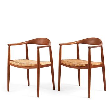 511. Hans J. Wegner, a pair of "The Chair", JH501, Johannes Hansen, Denmark.