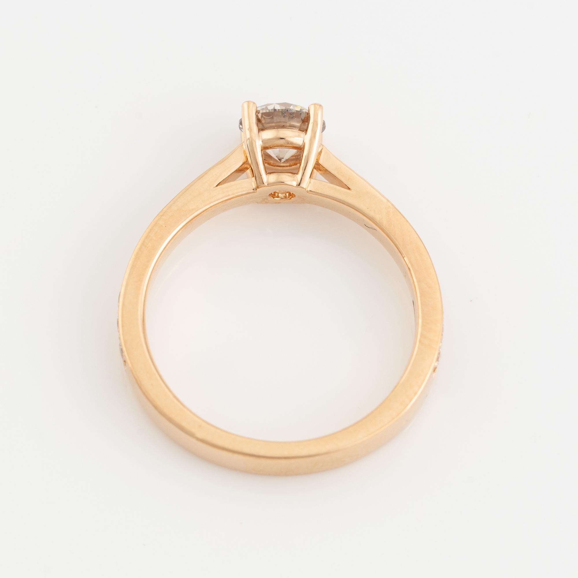Brilliant cut diamond ring.