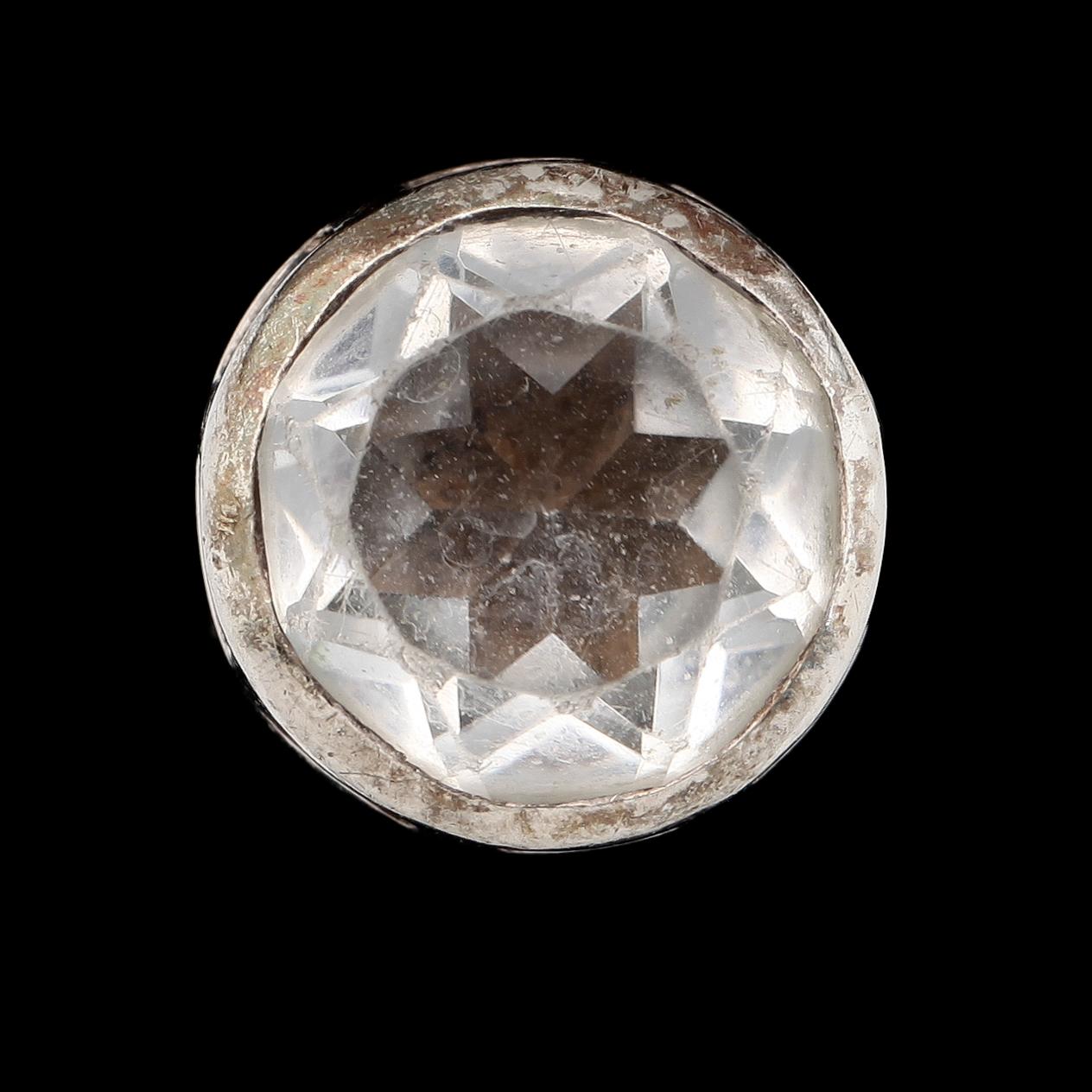 RING, silver, med bergkristall, Finland, 1900-talets andra hälft. Total vikt med sten ca 13 g.