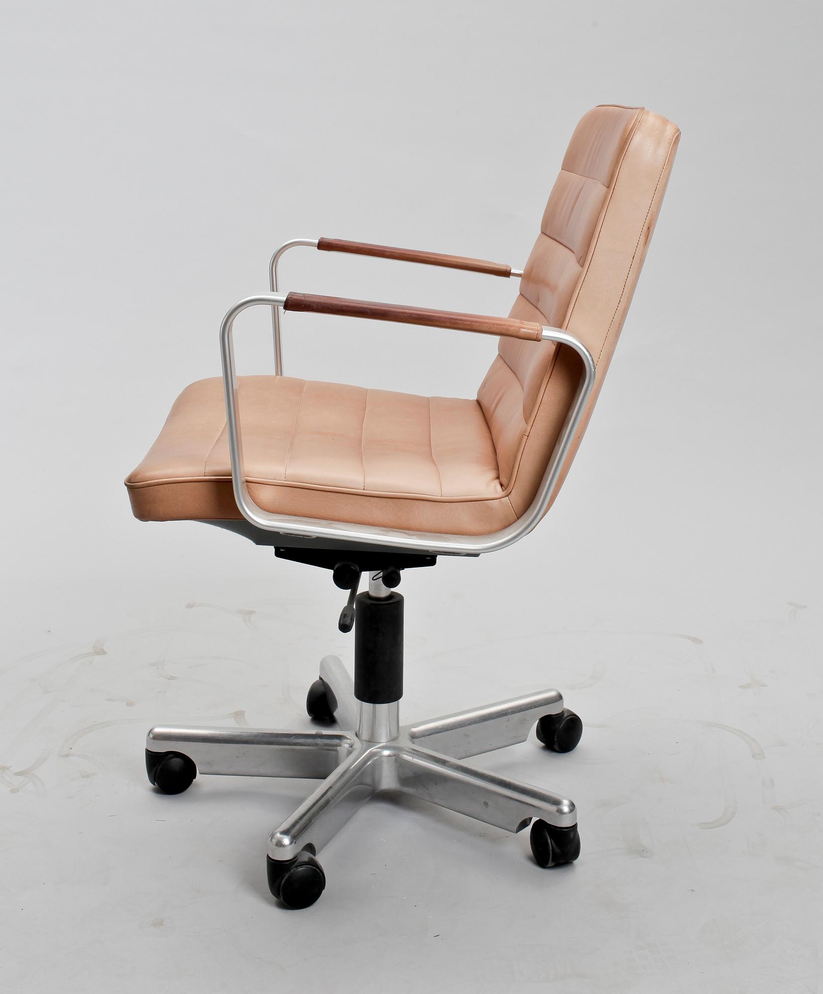 SKRIVBORDSSTOL, Karl-Erik Ekselius, JOC Möbler, 1970-tal.