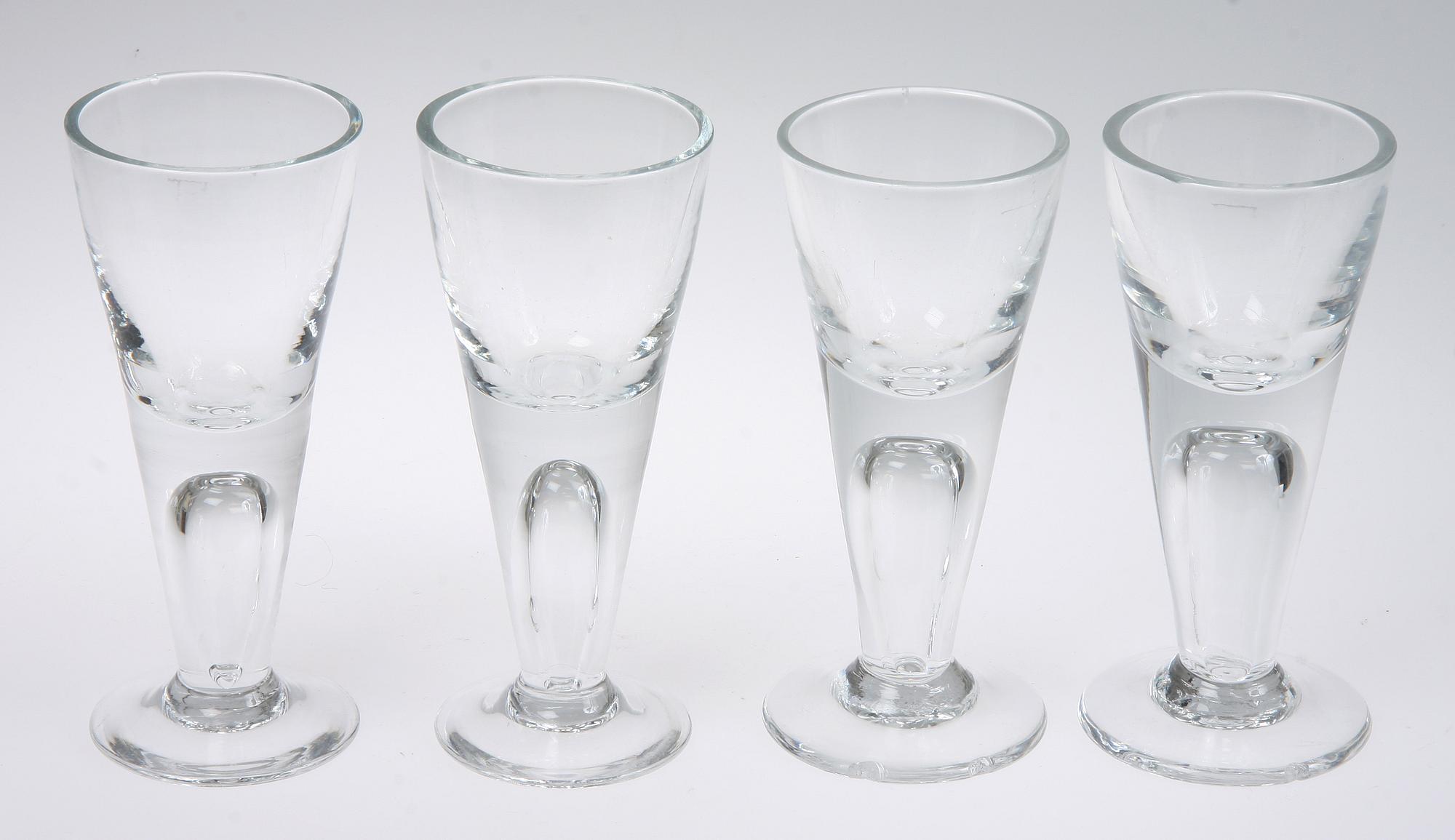 SPETSGLAS, 8 st, 1900-talets mitt.