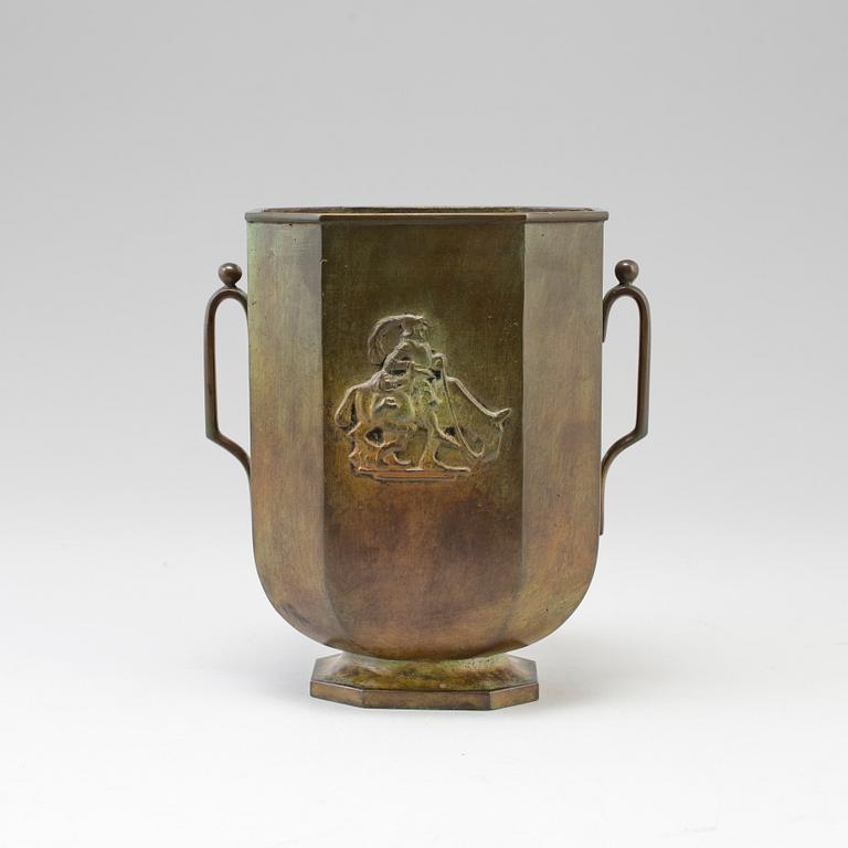 JUST ANDERSEN, vas av brons, GAB, Stockholm. Modellen i produktion omkring 1927-1943.