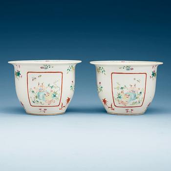 1653. A pair of famille rose flower pots, Republic, first half of 20th Century, with Qianlong four character mark.