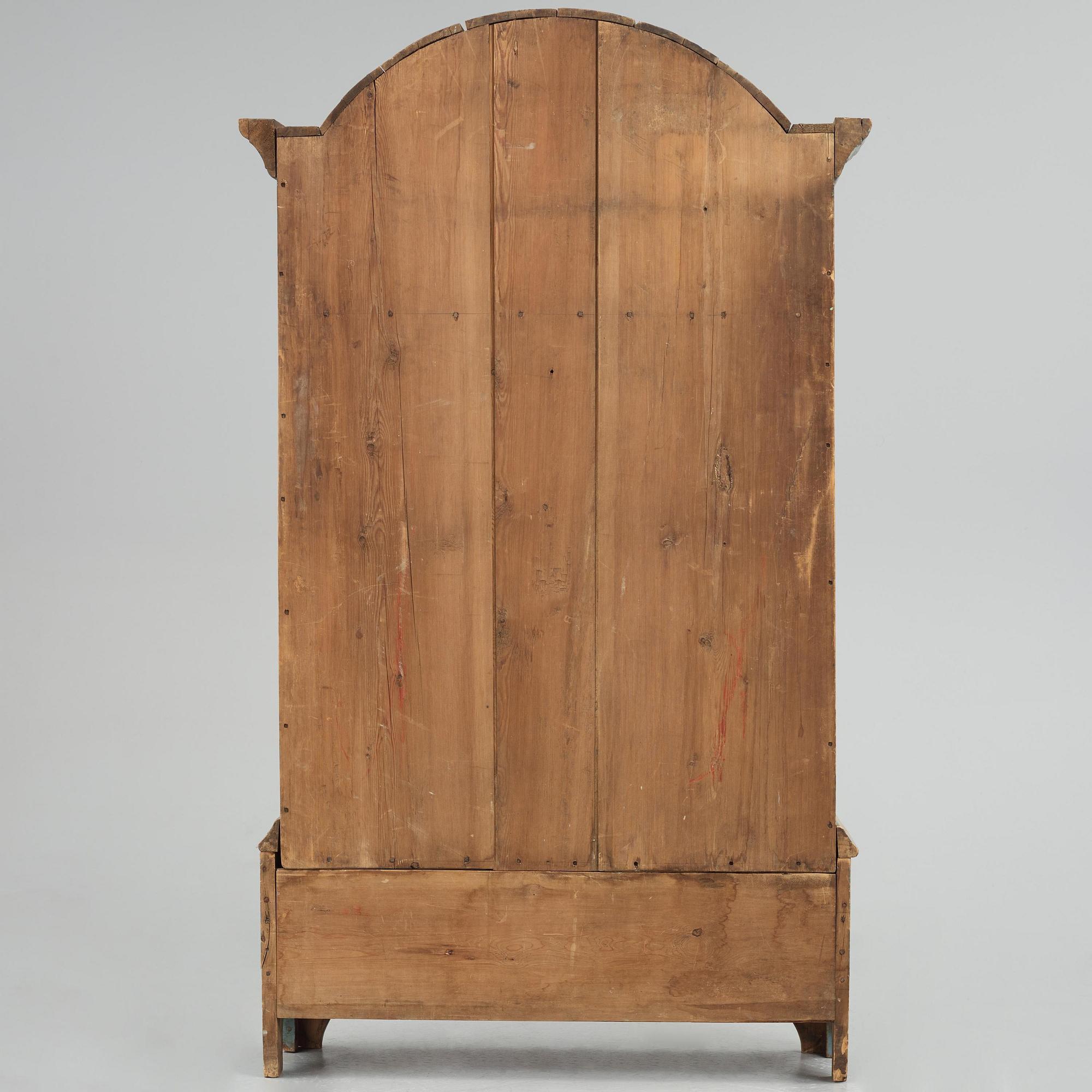 A Swedish polychrome-painted cabinet from Jämtland, presumably painted by Pehr Sundin (1760-1827).