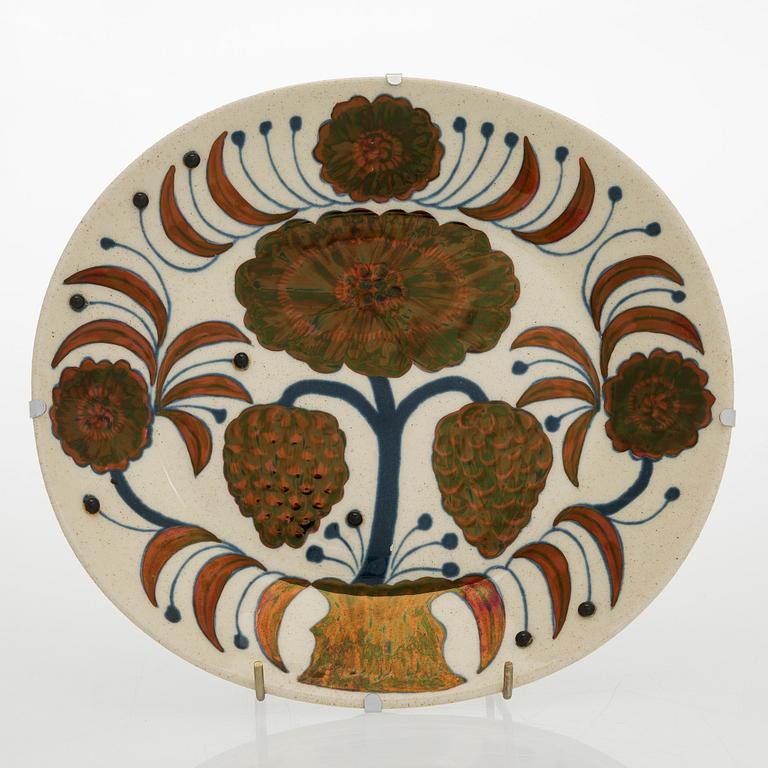 Birger Kaipiainen, a decorative ceramic 'Rose' plate, marked Arabia 1980 Made in Finland, and numbered 1072/2000,