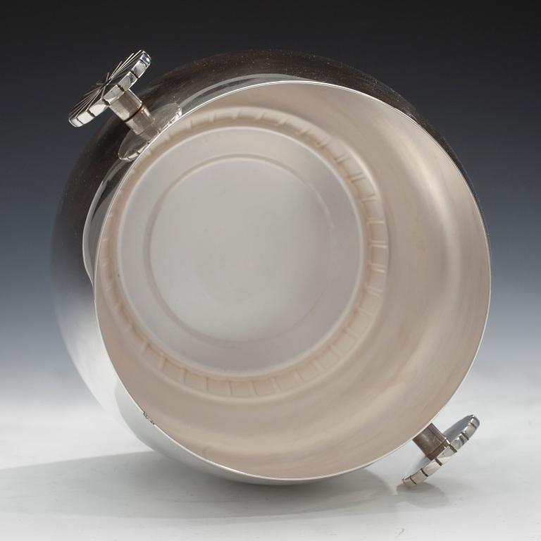 CHAMPAGNEKYLARE, nysilver, och FAT, silver, Sigvard Bernadotte, Georg Jensen, Danmark.