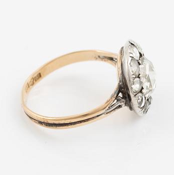 Ring, 18K guld och silver med rosenslipade diamanter.