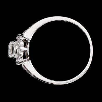 RING, 18 k vitguld, briljantslipade diamanter tot ca 0,55 ct.