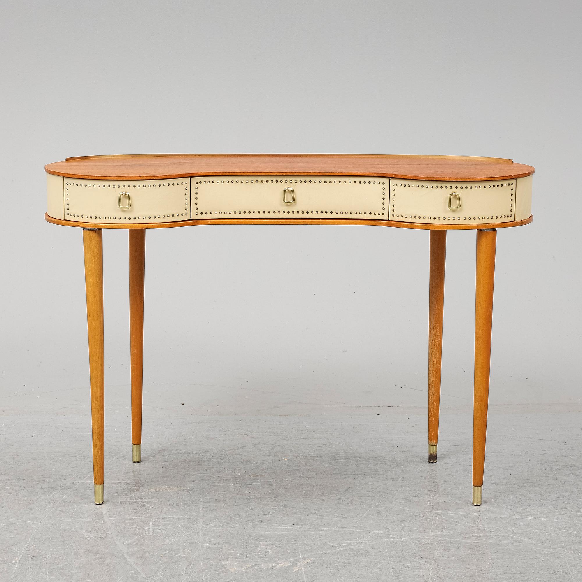 A teak veneered dressing table Halvdan Pettersson möbelfabrik, Tibro, 1950's.