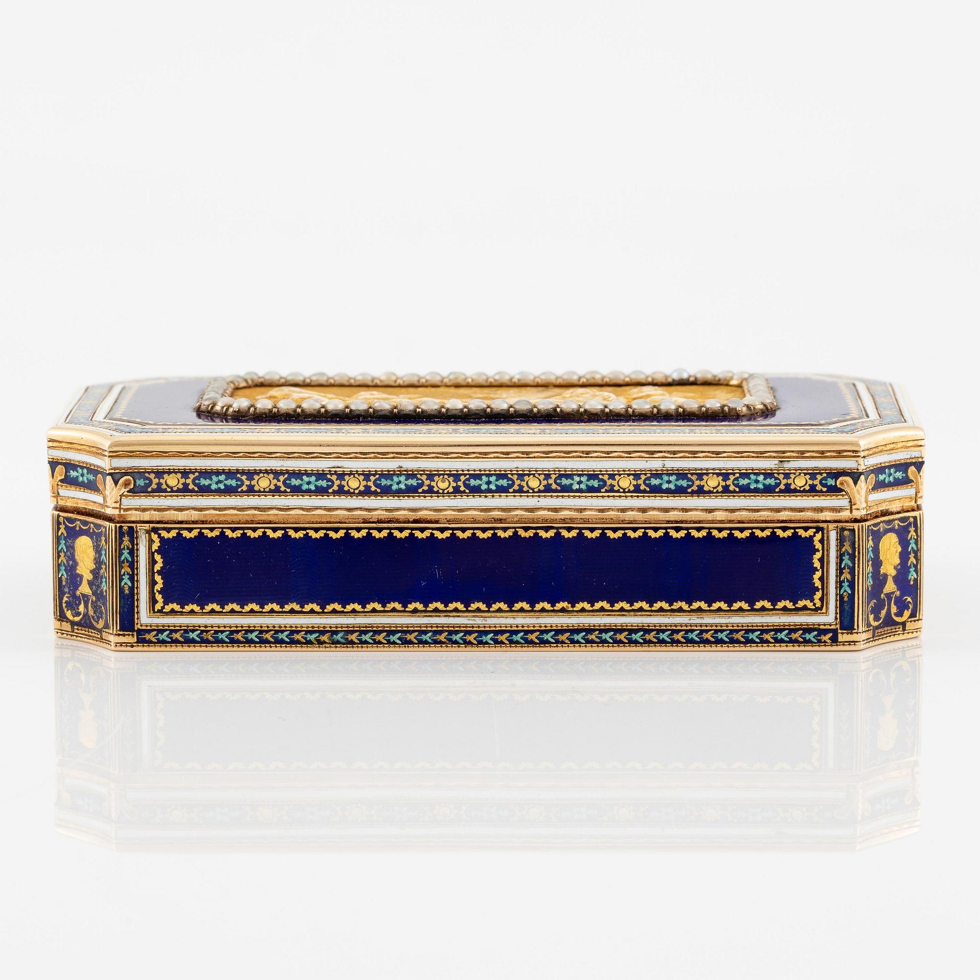 An probably early 19th century Hanau gold and royal blue enamel box with pearls.