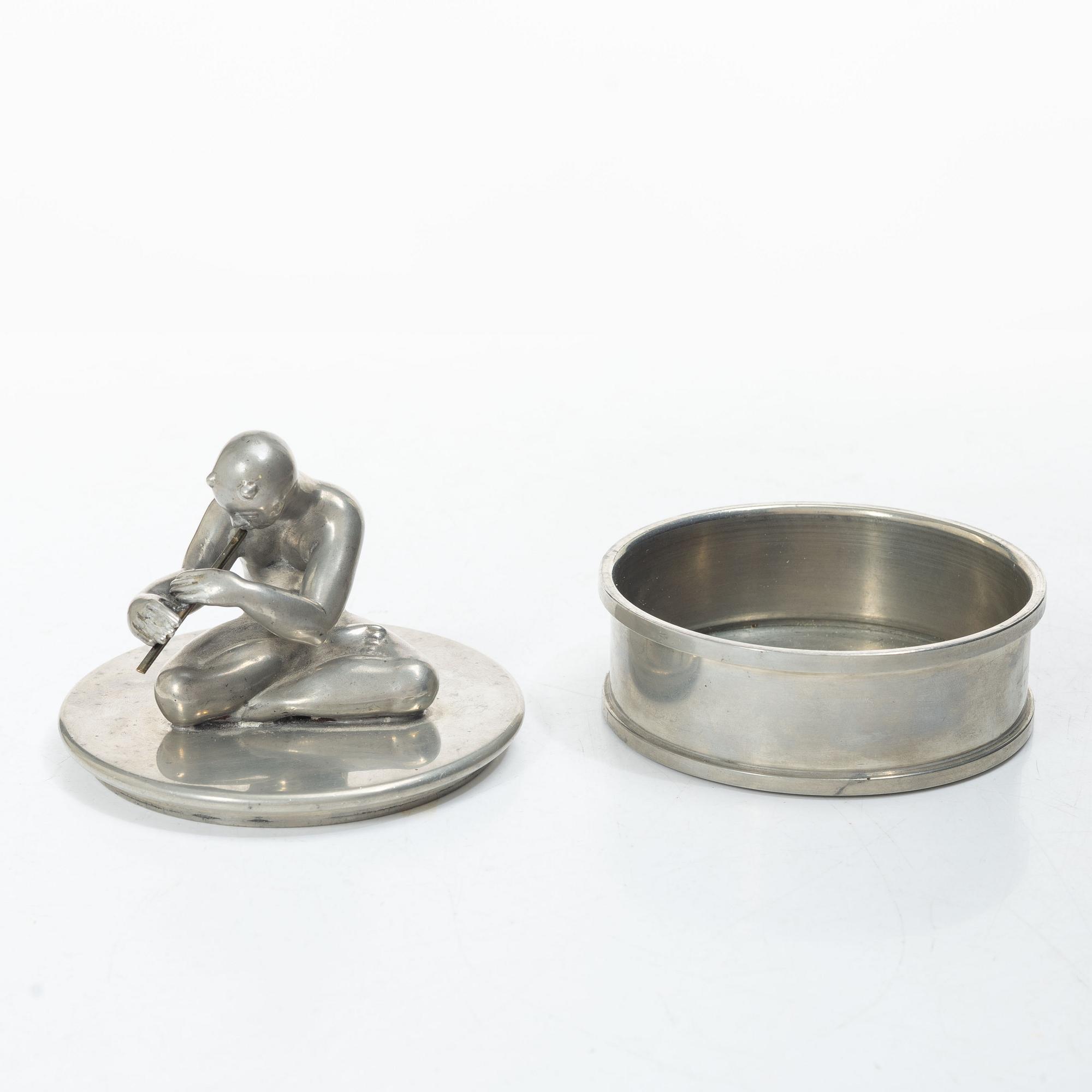 Nils Fougstedt, a pewter and brass lidded jar, Firma Svenskt Tenn, 1949, the jar with model nr A31.