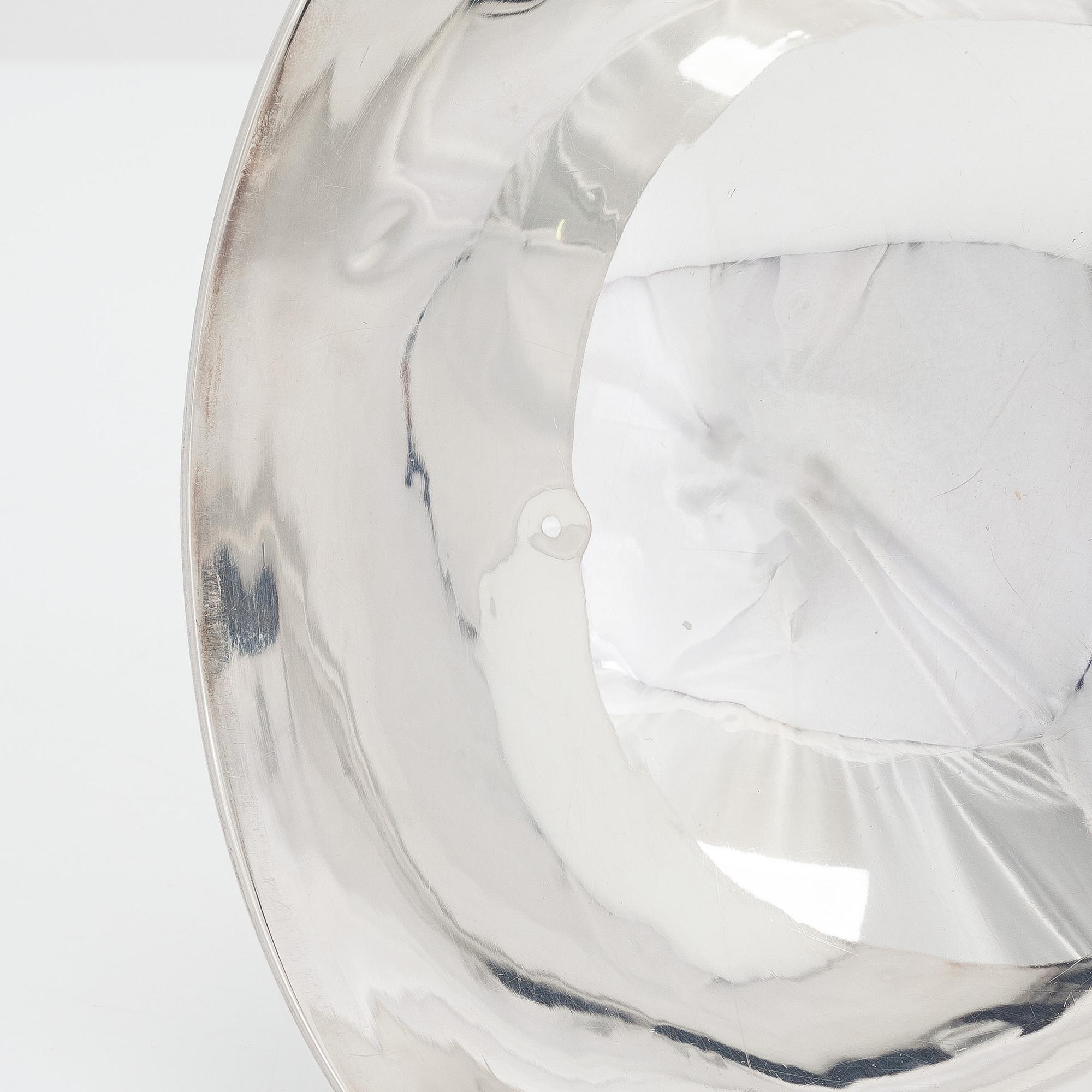 Olier & Caron, an Empire style silver bowl, Paris, France 1910-36.