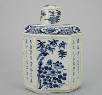 FLASKA, porslin, Kina, sekelskiftet 1800/1900.