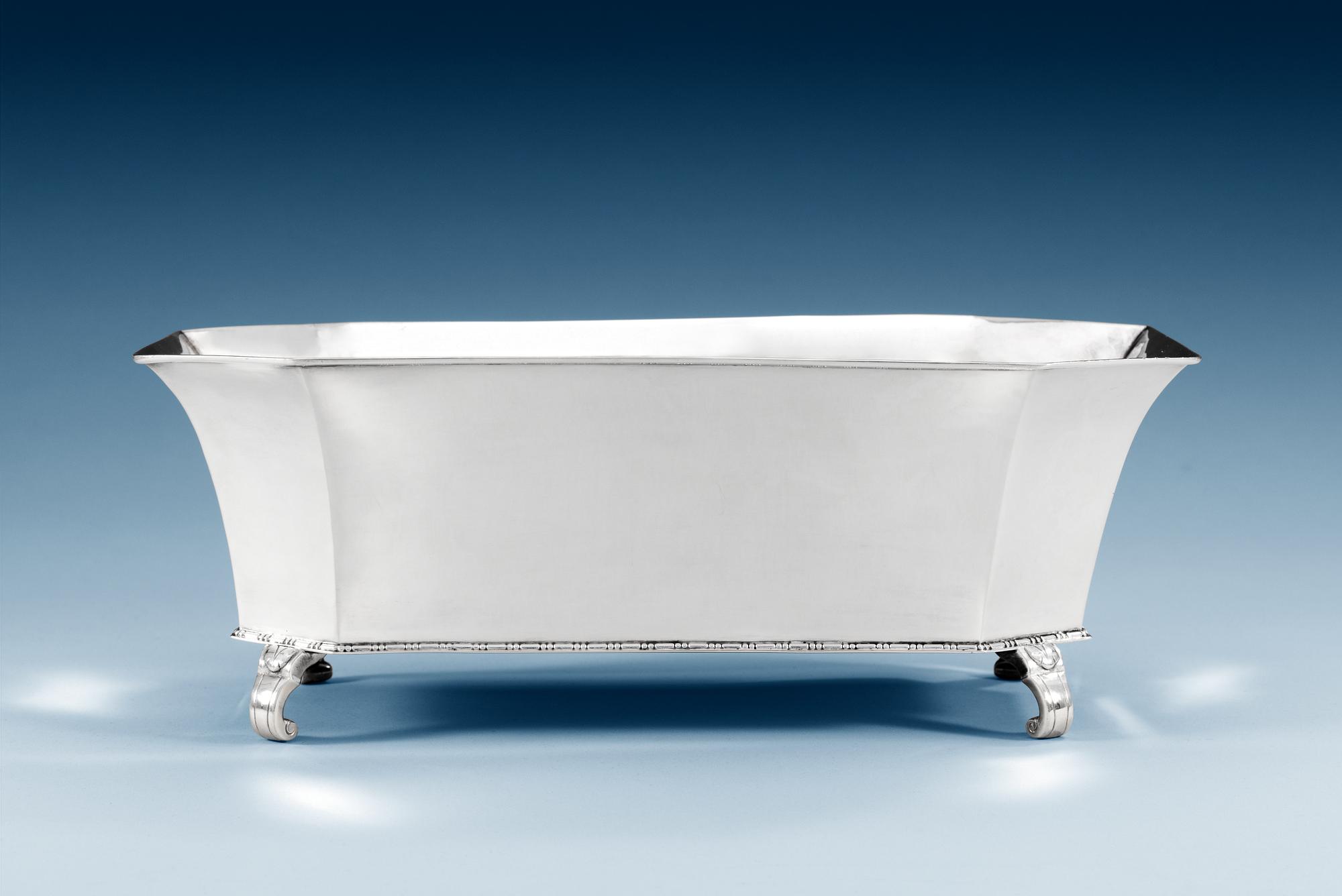 A GAB silver jardinière, Stockholm 1931.