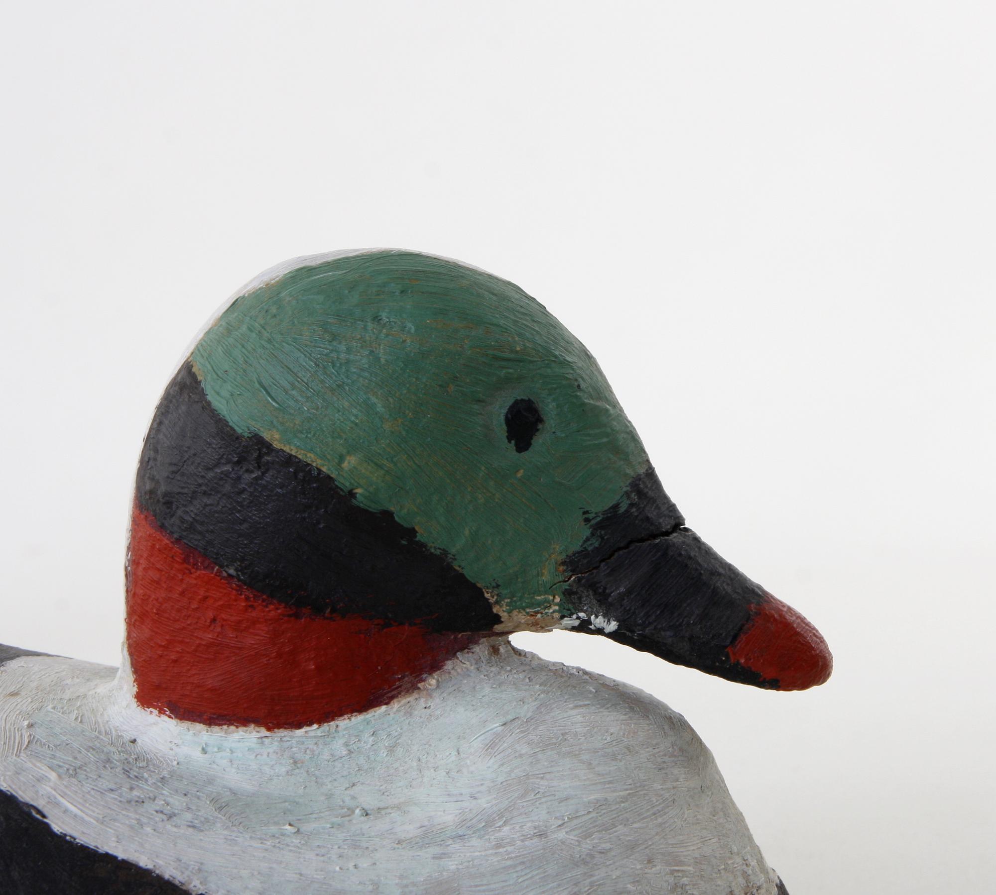 VETTAR, 2 st, trä. 1900-tal.