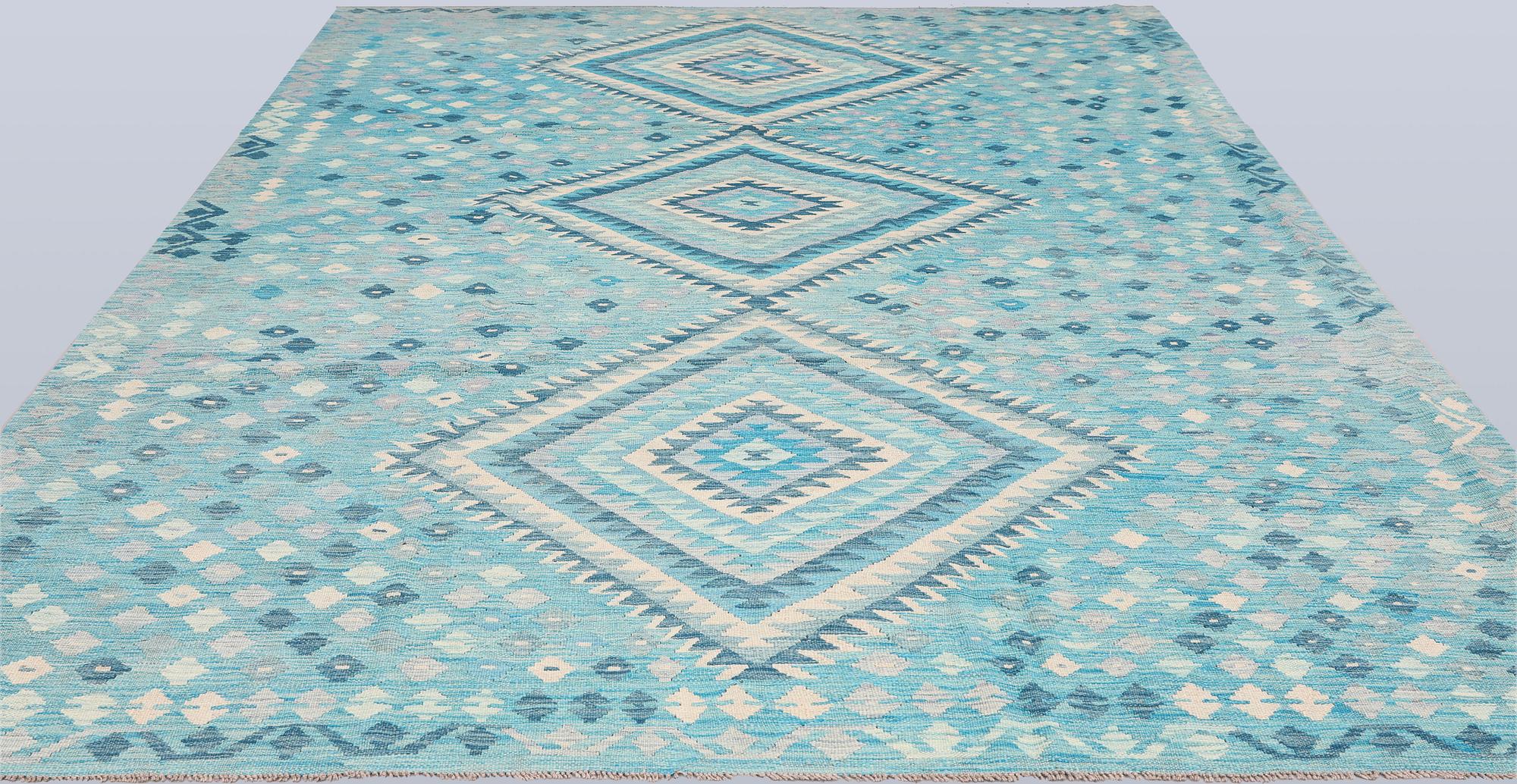 Rug, Kelim, classic design, 348 x 245 cm.