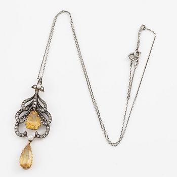 Pendant with chain, featuring citrines, pearls, and rose-cut diamonds.