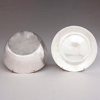 TAPIO WIRKKALA, SKÅLAR, 2 st, silver, stämpelsignerad TW, Kultakeskus 1973 samt 1995.