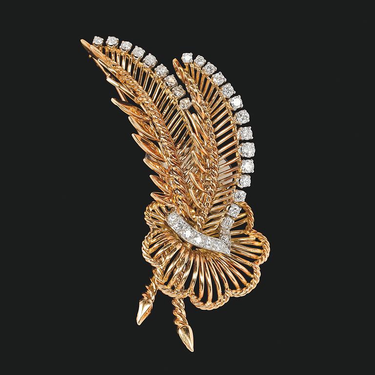 BROOCH, goold with brilliant cut diamonds, tot. app. 1.10 cts.