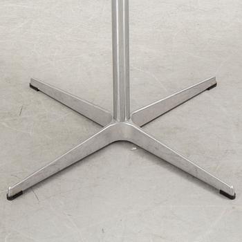 BRUNO MATHSSON & PIET HEIN, bord, för Fritz Hansen, Danmark, 2004.