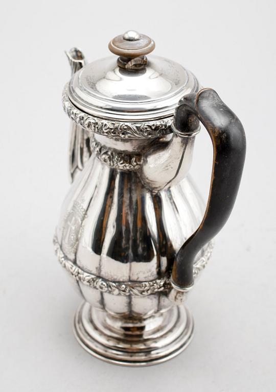 SERVERINGSKANNA, silver, sannolikt Österike-Ungern, 1800-tal. Vikt ca 625 g.