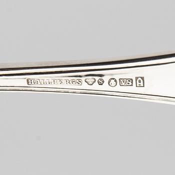 A Swedish 20th century set of 12 silver fish cutlery mark of Hallbergs Stockholm 1947.