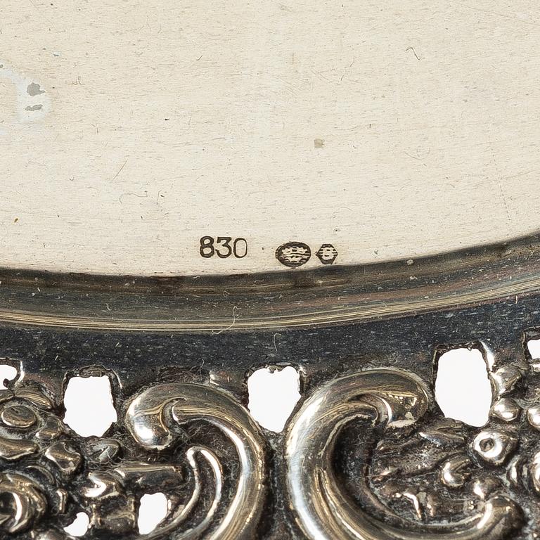 Gallerskålat, 2 st, silver, 1900-tal.