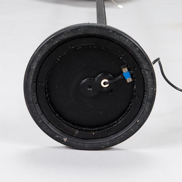 Alvar Aalto, lattiavalaisin, A 805 "Enkelinsiipi". Valaistustyö.