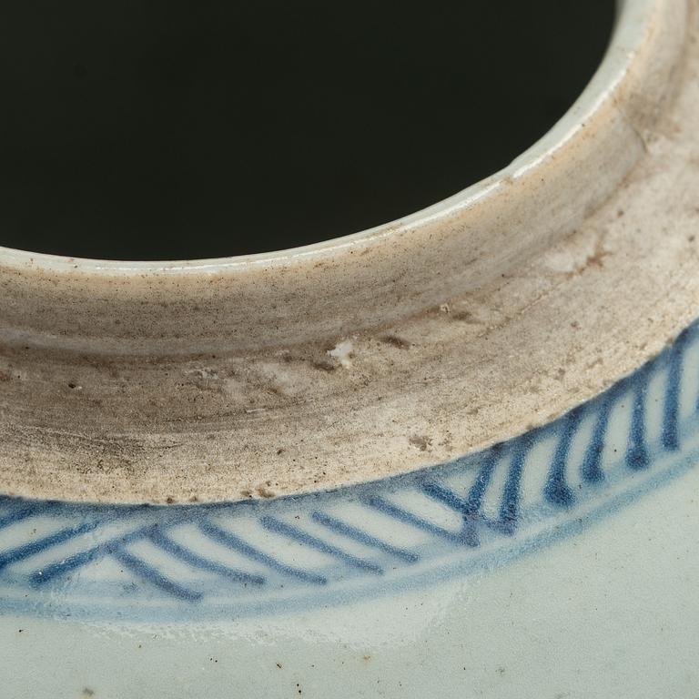 Bojaner, 2 stycken, porslin, Kina, 1800-tal.